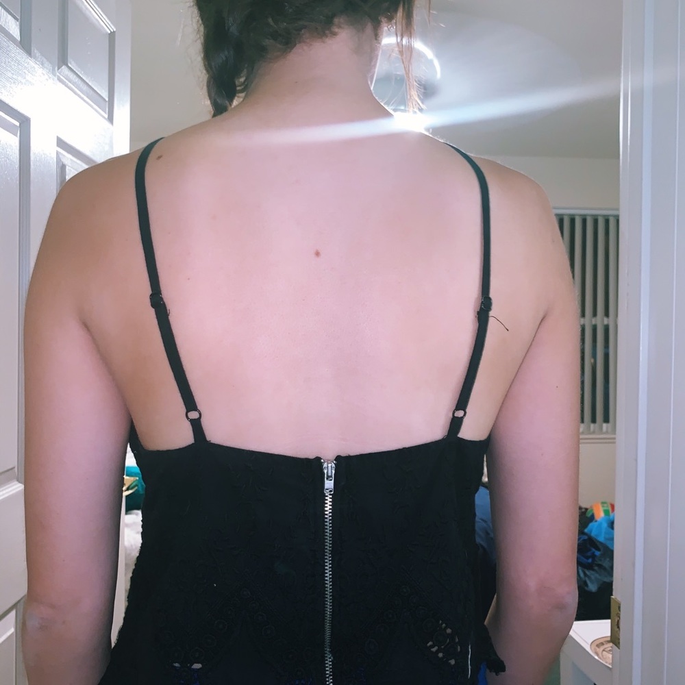 Top - Picture 2 of 3